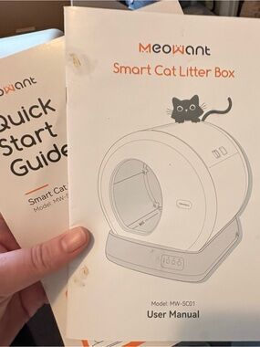 Automatic Self Cleaning Cat Litter Box in White